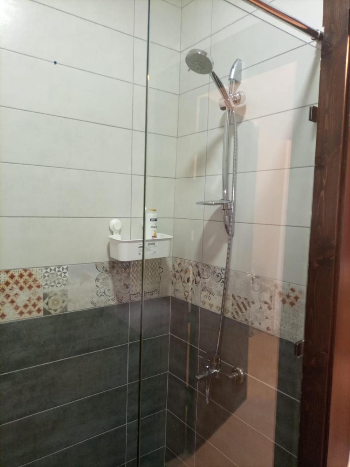 Monument Suites Аман Екстериор снимка
